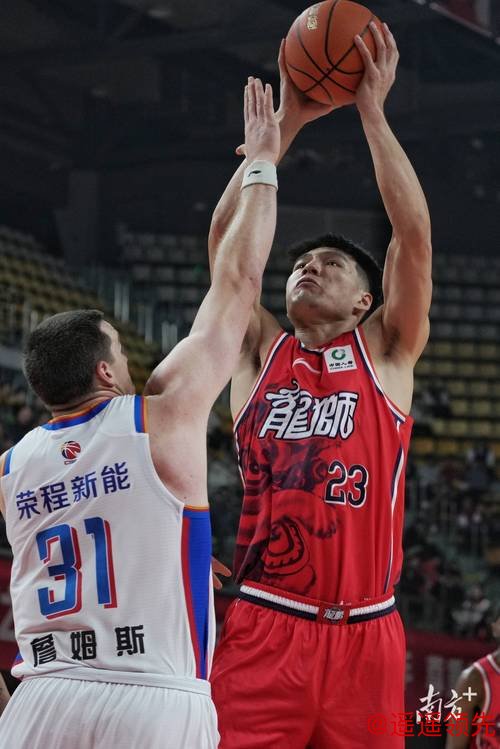 CBA常规赛：天津客场力克广州终结连败